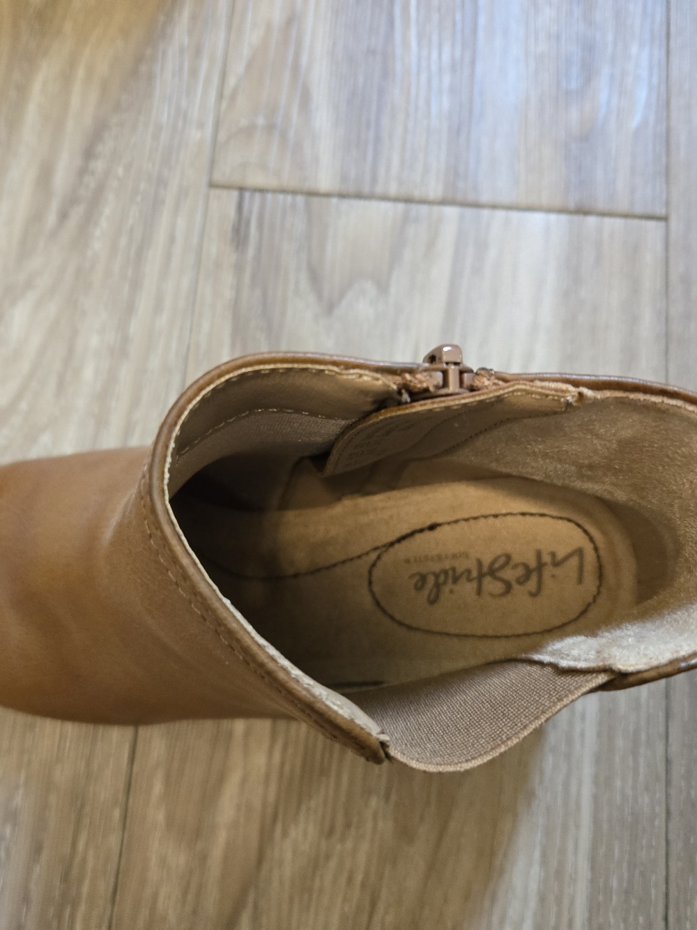 Lifestride Mesa Classic Tan Chelsea Bootie - Picture 2 of 6